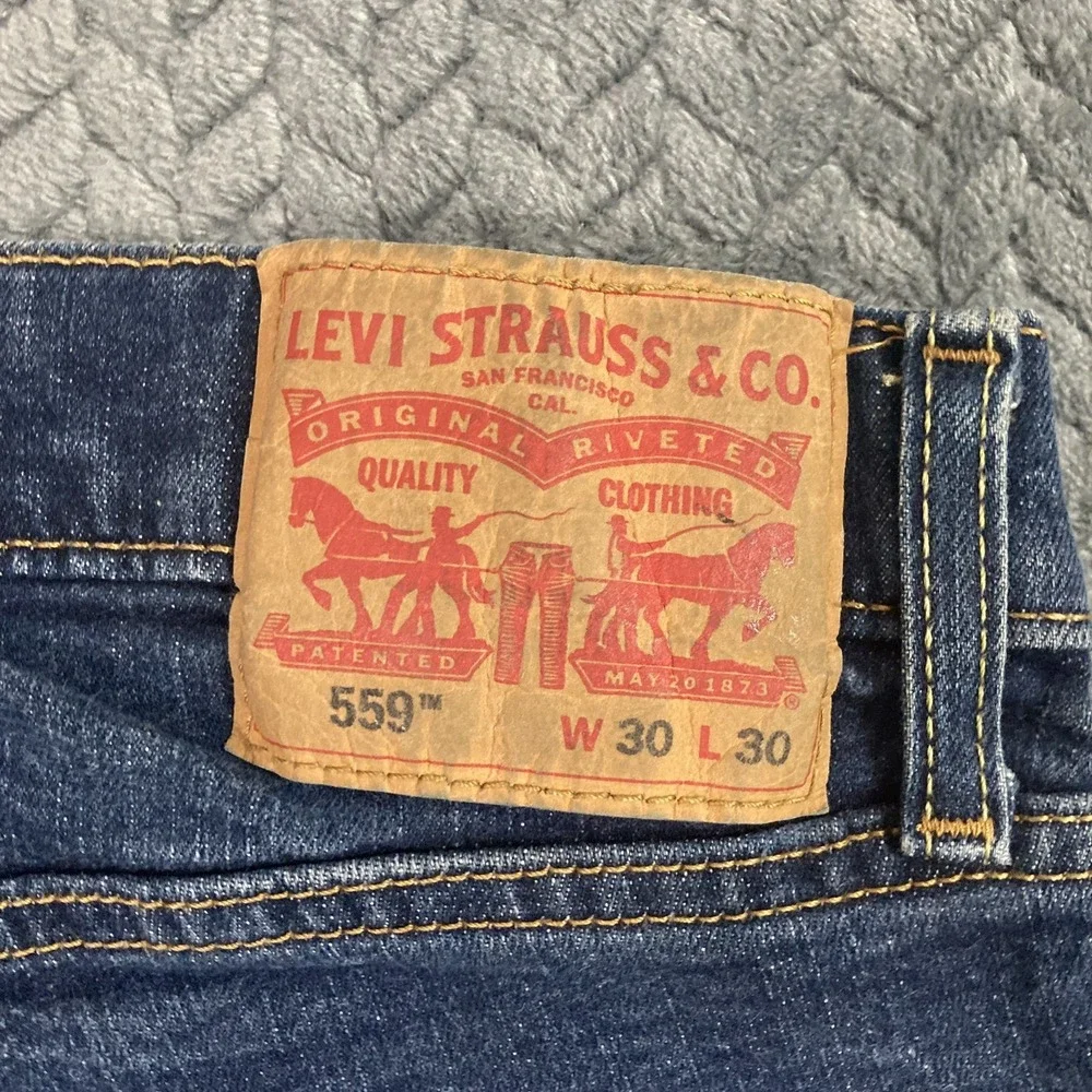 Levis these levi